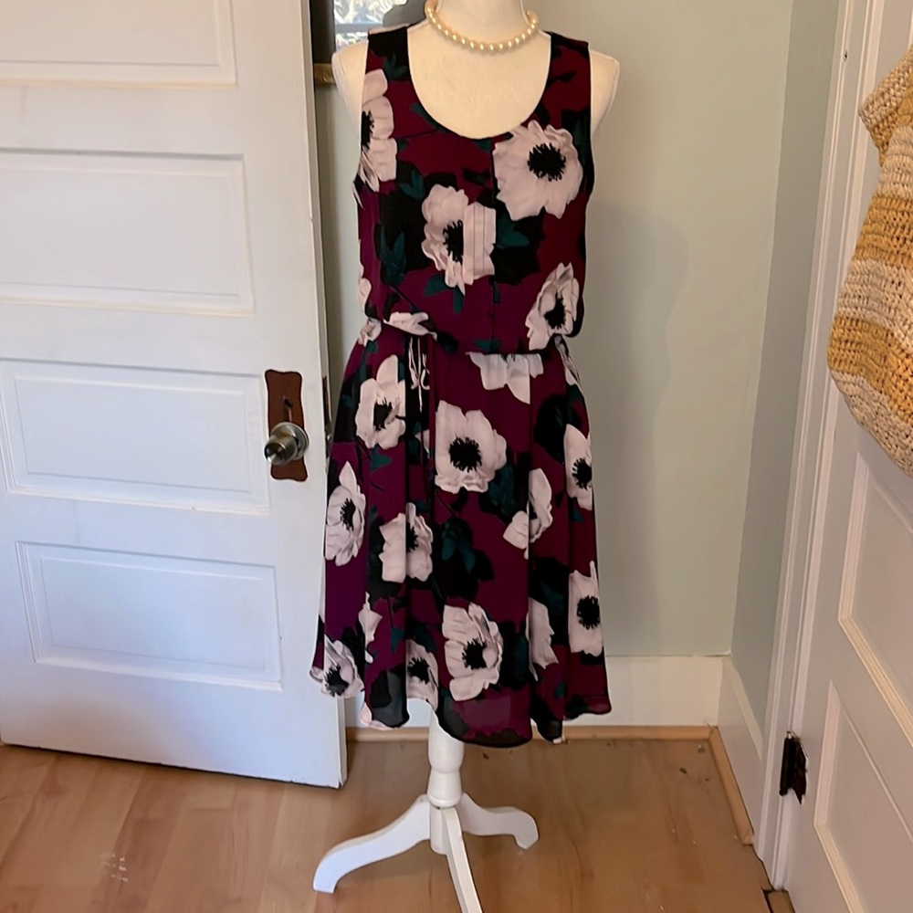 Banana Republic Purple and White Floral Dress
